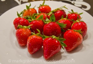 Holunderblütengelee-Erdbeeren