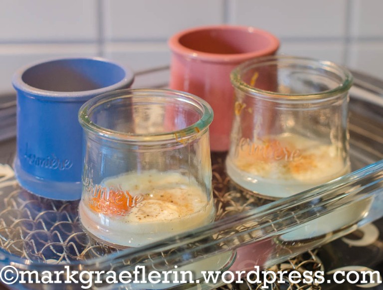 Zum Osterbrunch: Oeufs en cocotte – Eier im Glas mit Räucherlachs ...